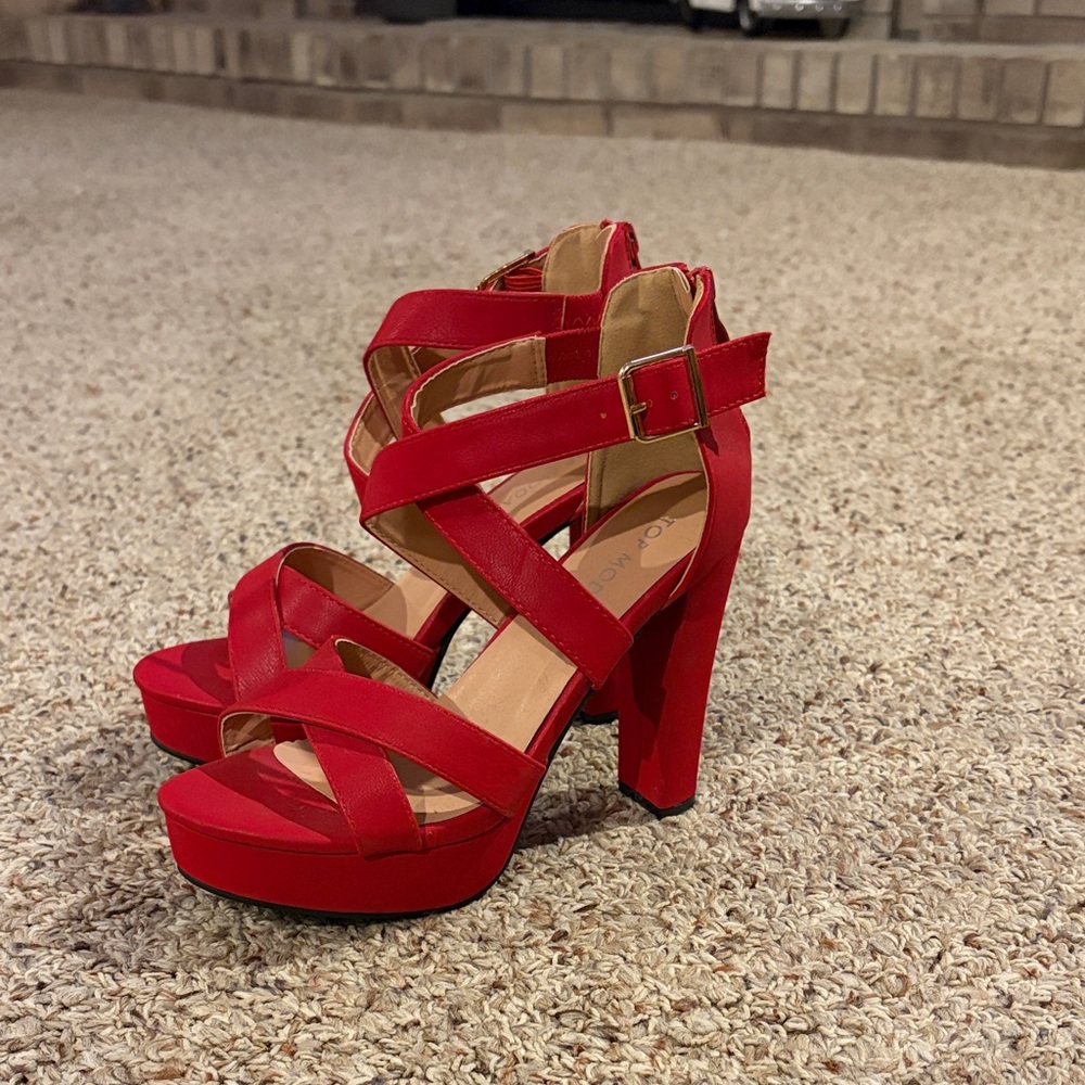 TOP Moda Bold Red Strappy Heels
